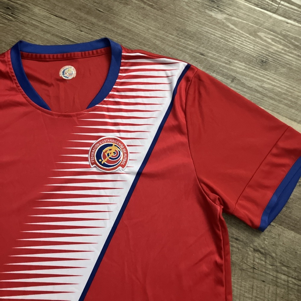 Costa Rica Soccer Jersey. Sz Large Short Sleeve Shirt